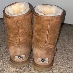 UGGs